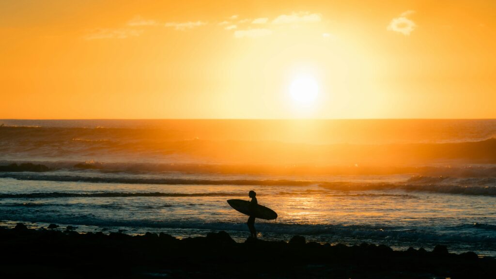 Sunset surf walk